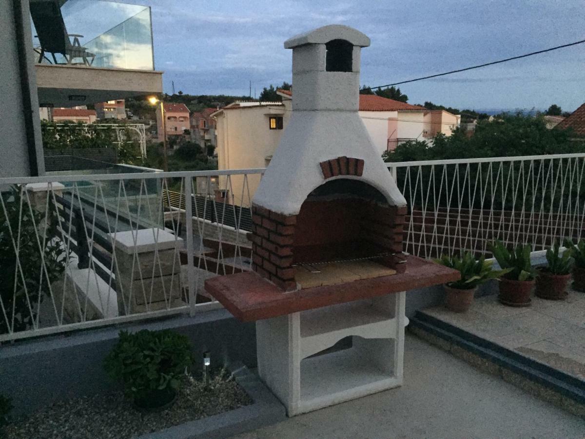 Apartments Leptiric Podstrana Exterior foto